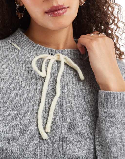 Daisy Street ribbon bow button up crop cardigan in grey co-ord, 2 of 4