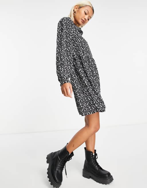 Daisy Street - Robe babydoll courte à manches longues et imprimé petites fleurs