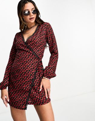 Daisy Street wrap 90s mini drerss in grunge rose floral - ASOS Price Checker