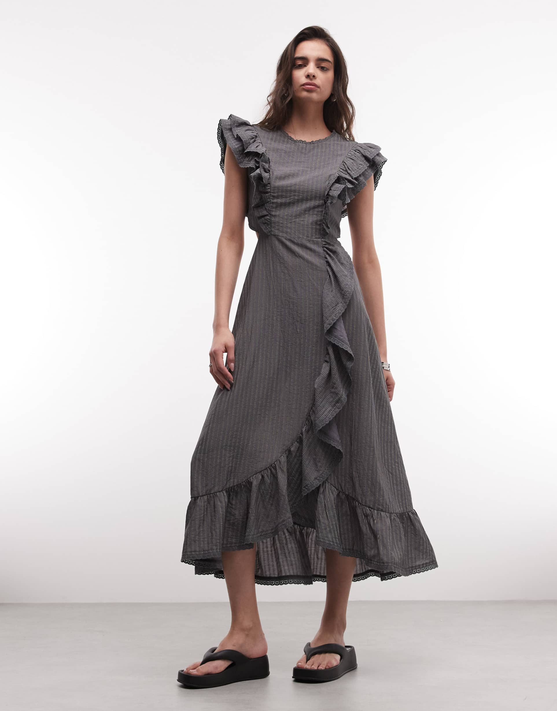 daisy street ruffle open back maxi dress in gray stripe