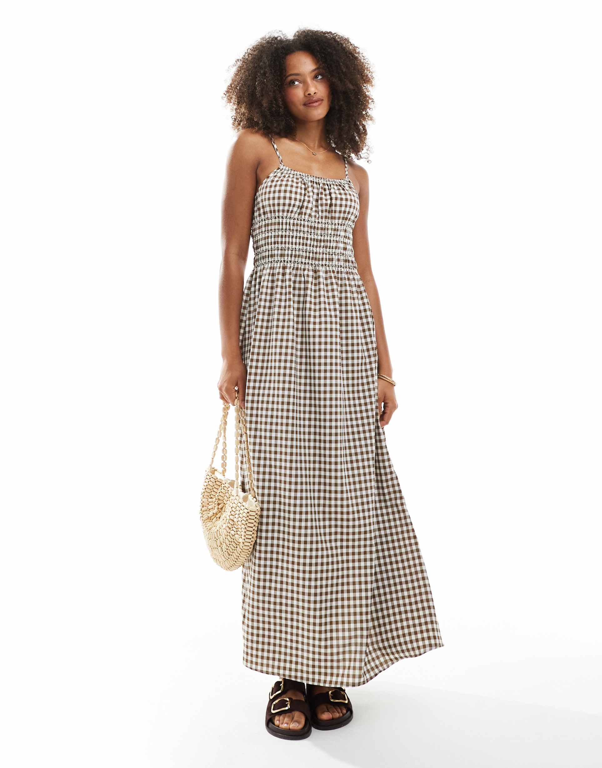 daisy street shirred contrast maxi dress in brown gingham