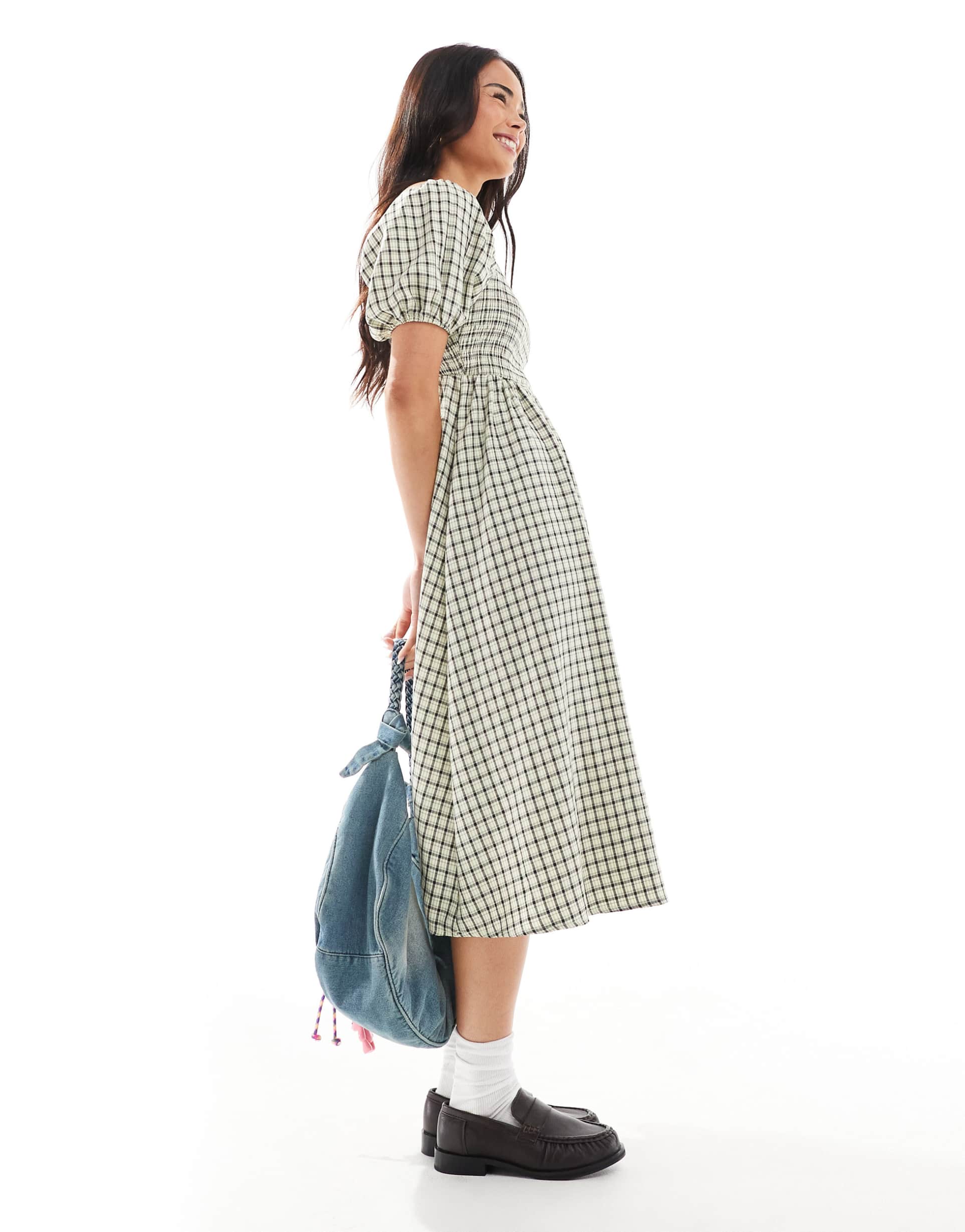 daisy street shirred top puff sleeve midi dress in yellow check