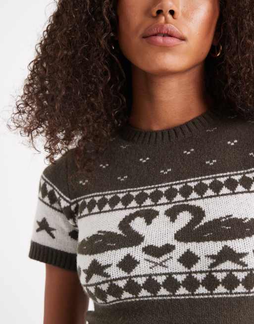 Daisy Street short sleeve knit top with swan graphic in gray, 4 of 4