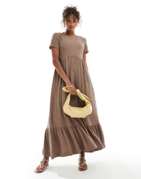 Daisy Street short sleeve smock tiered maxi dress in mocha - view 1