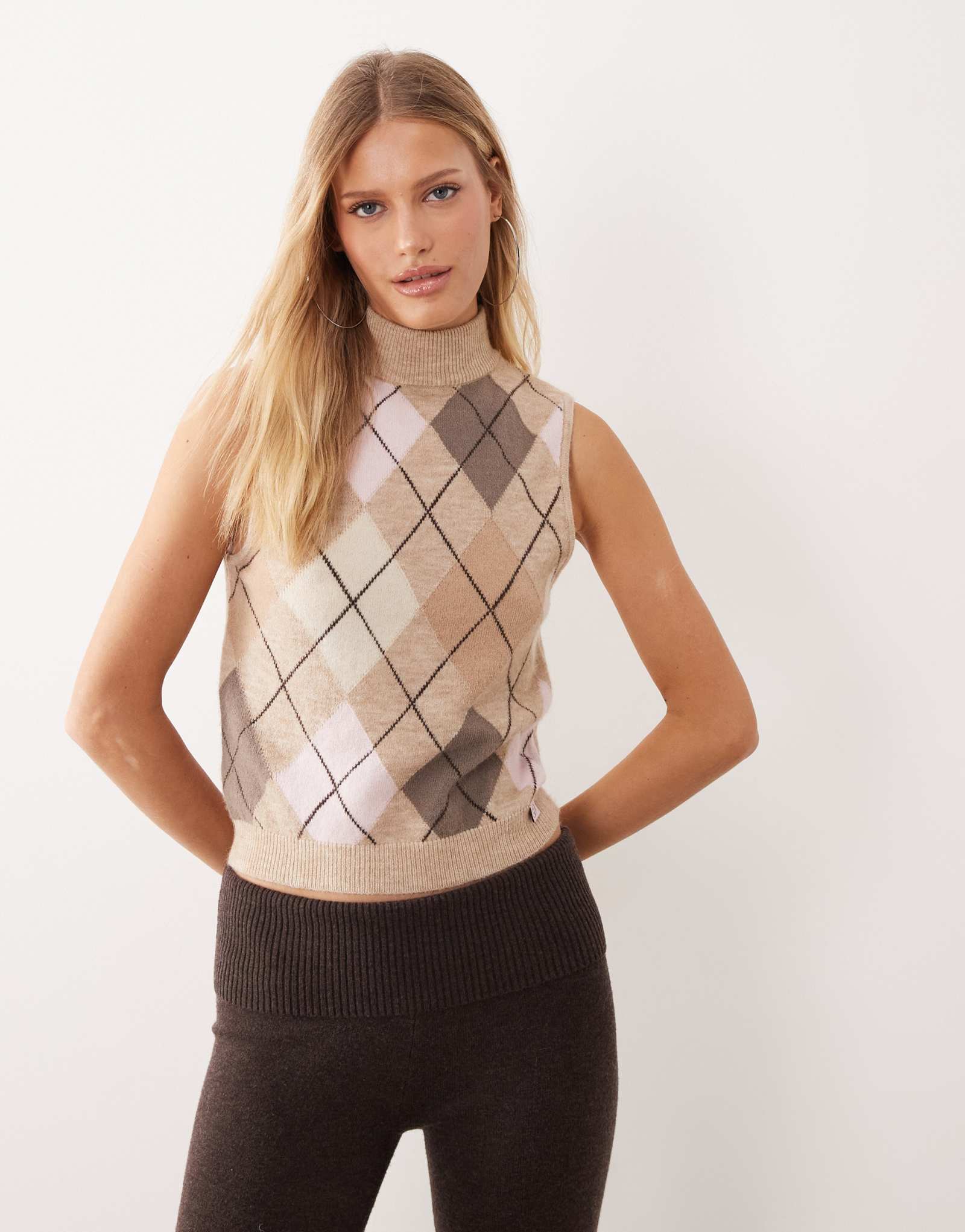 Вязаный жилет без рукавов Daisy Street с рисунком аргайл из натурального