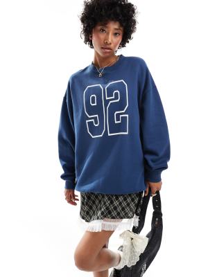 Daisy Street - Sportliches Sweatshirt in Marineblau mit lockerem Schnitt