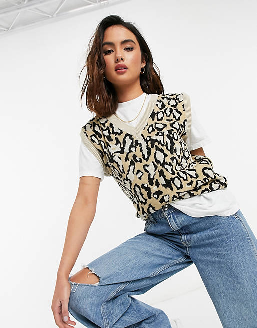  Daisy Street sweater vest in leopard knit 