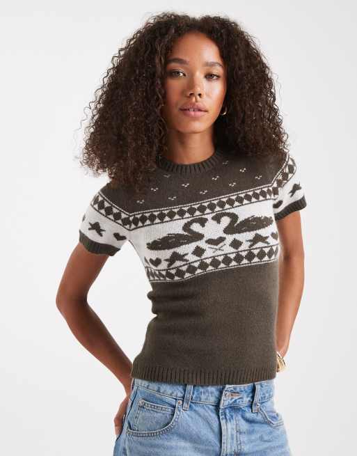 Daisy Street – Szary dzianinowy top z krótkimi rękawami i gołębiami