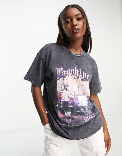 Daisy Street – Szary T-shirt oversize o luźnym kroju z efektem sprania i nadrukiem w stylu grunge