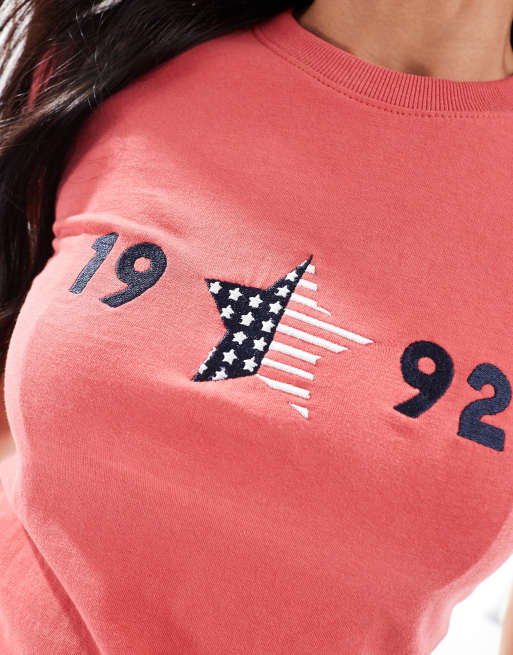 Daisy Street - T-shirt crop top d'ensemble à imprimé graphique 1992 - Rouge, 4 de 4