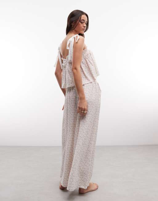 Daisy Street tie detail floaty pyjama set in floral print, 4 of 4