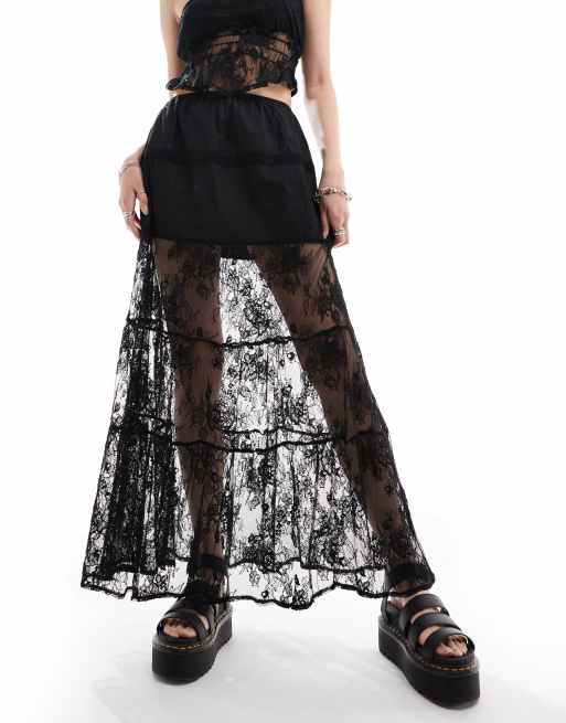 Daisy Street tiered maxi skirt co-ord in black lace, 2 of 5