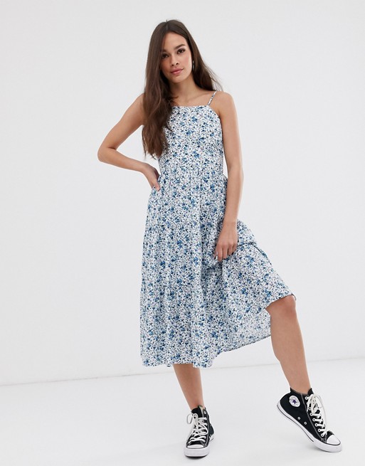 Daisy Street tiered midi dress in ditsy floral