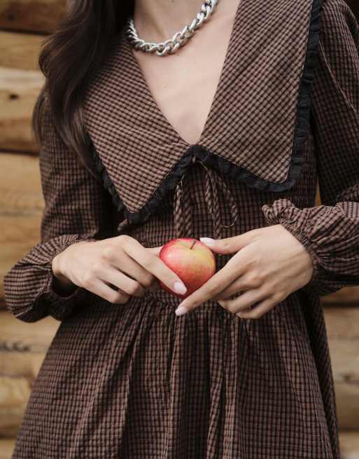 Daisy Street v neck big collar mini dress with puff sleeve in brown orange check, 4 of 4