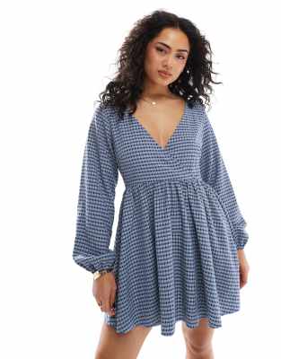 v neck mini dress in blue check