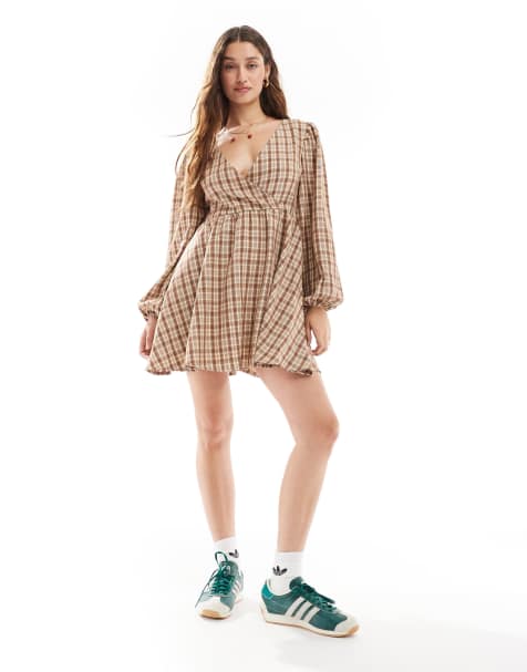 Daisy Street v neck smock mini dress in camel check - view 1