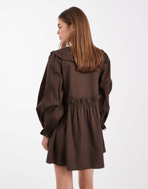 Daisy Street - Vestito grembiule corto marrone con maniche voluminose e colletto oversize, 4 di 4