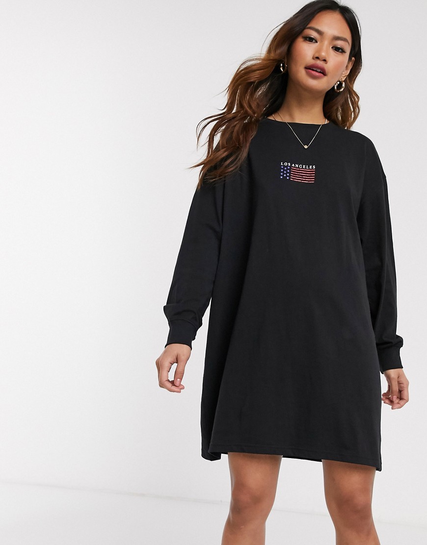 Daisy Street - Vestito T-shirt oversize a maniche lunghe con stampa Los Angeles vintage-Nero