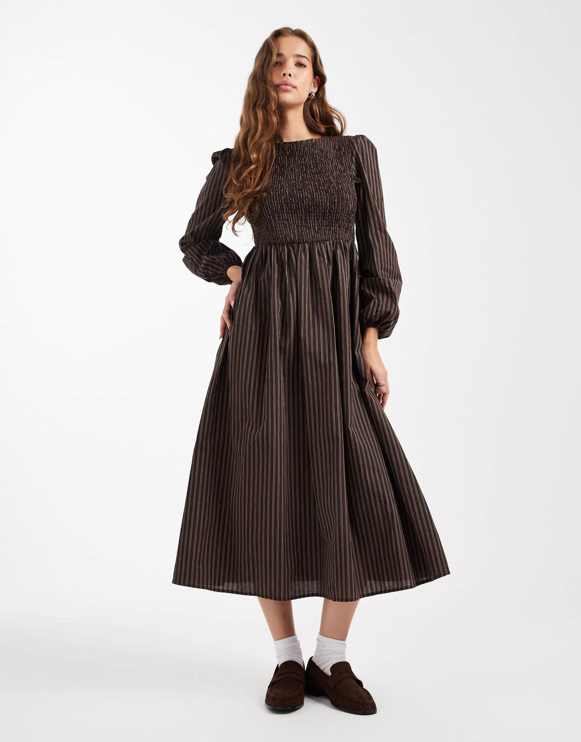 daisy street volume sleeve midaxi dress in brown stripe