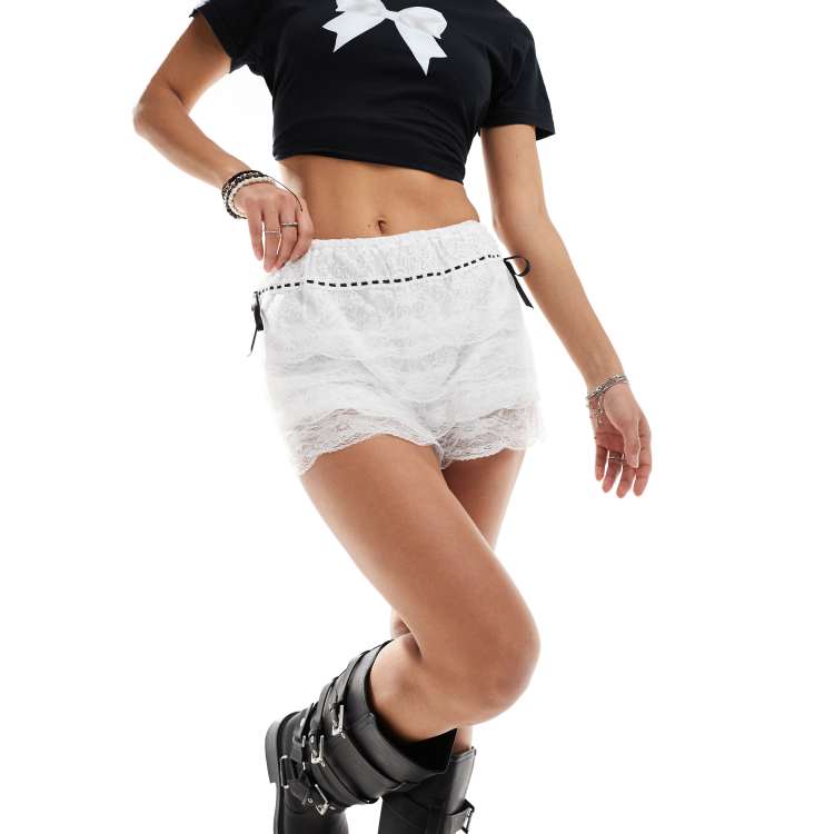 Daisy Street white layered lace bloomer shorts with black ribbon | ASOS