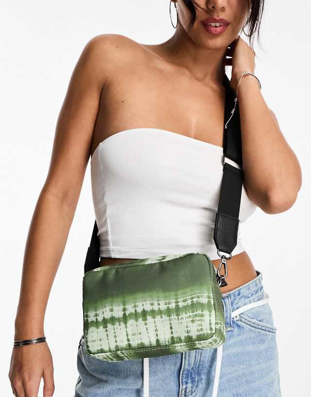 Daisy Street - x chloe davie crossbody camera bag in tie dye print