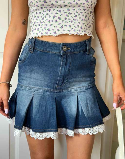 Daisy Street X Chloe Davie – Schwingender Mini-Jeansrock mit Spitzenbesatz im Stil der 2000er, 4 von 4