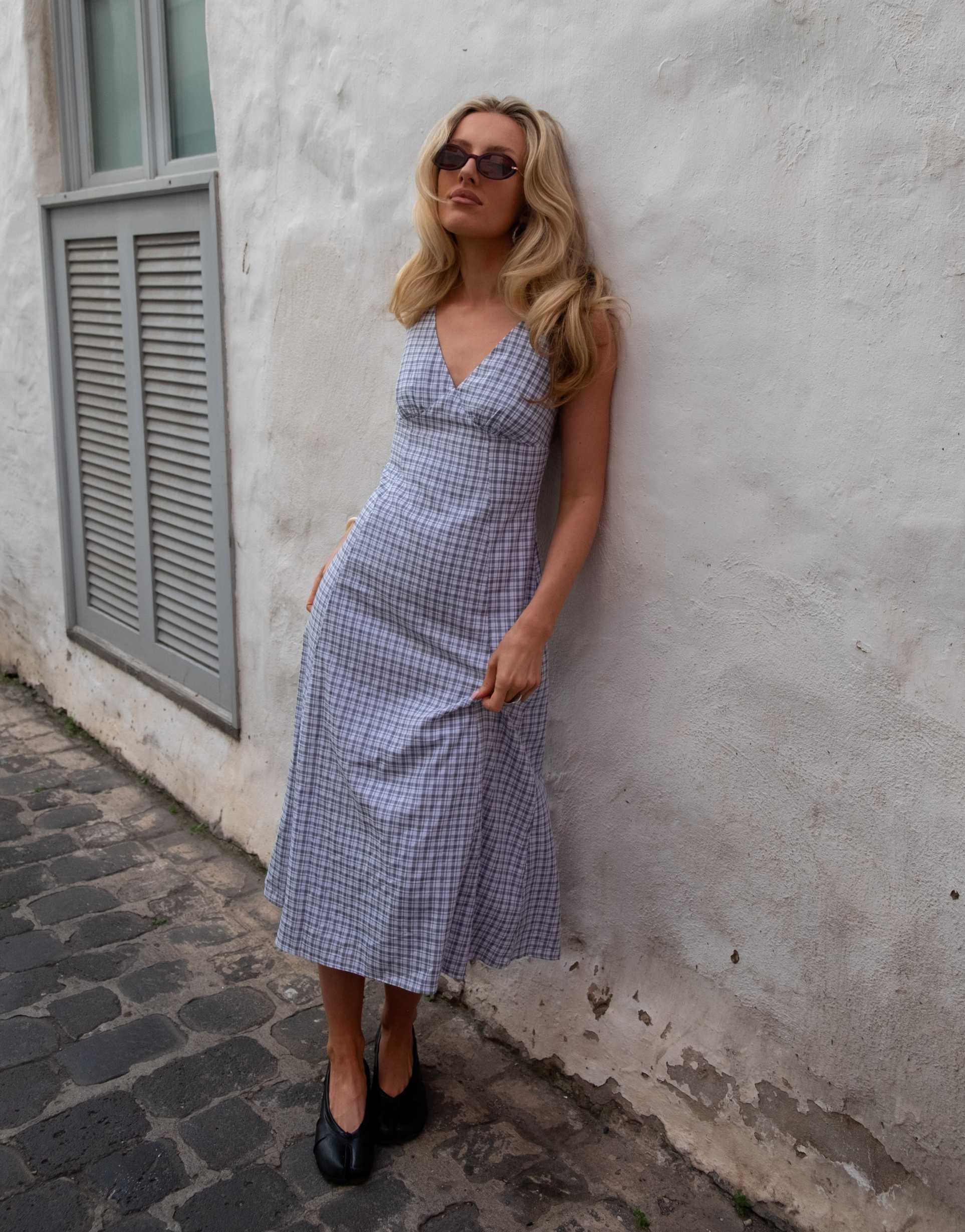 daisy street x emma jean v neck midaxi dress in blue plaid