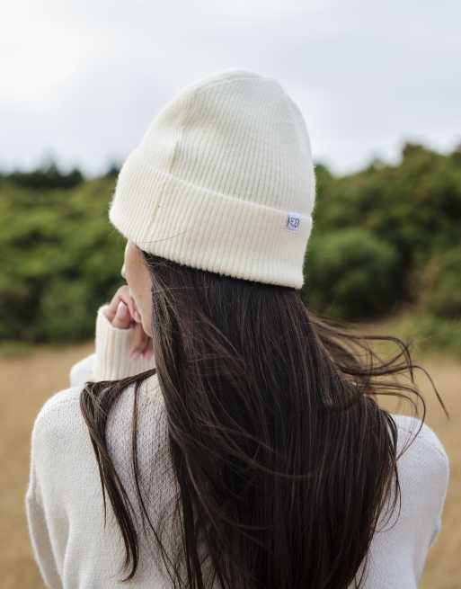 Daisy Street x Miffy beanie in white, 3 of 3