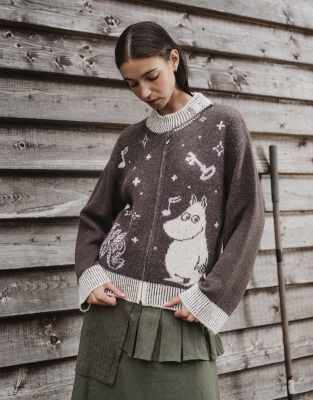 Daisy Street X Moomin Zip Up Knit Sweater With High Neck In Animal Print