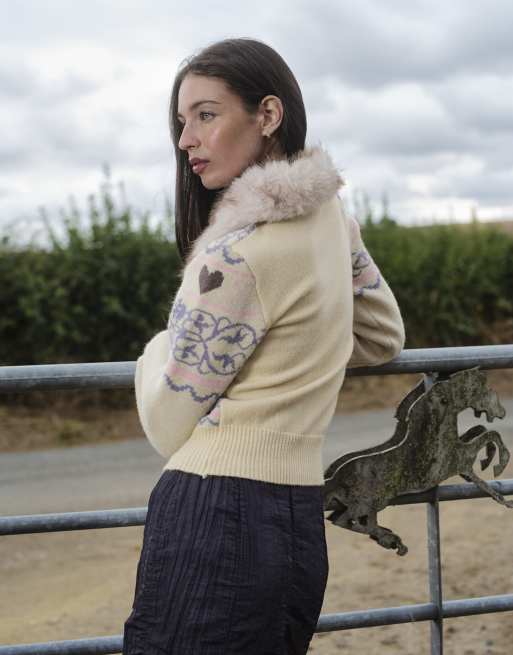 Daisy Street zip down equestrian knit with faux fur collar in multi print, 3 of 4