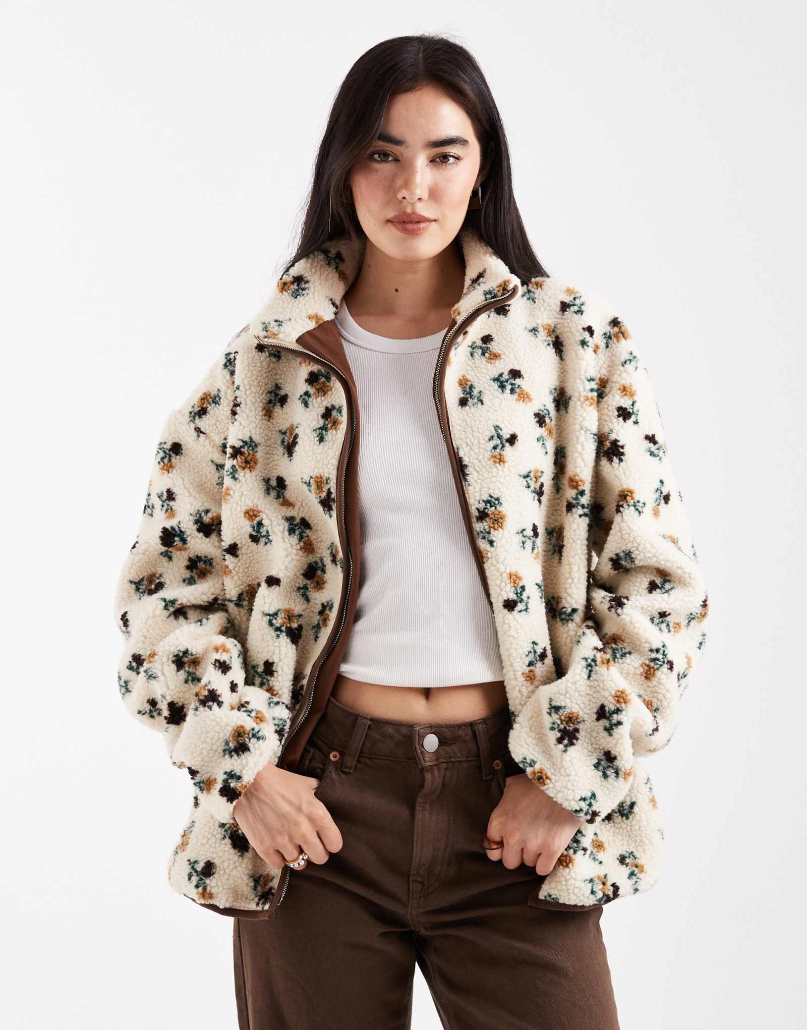 Куртка borg на молнии с принтом Daisy Street и контрастной коричневой окантовкой из кремового материала ditsy