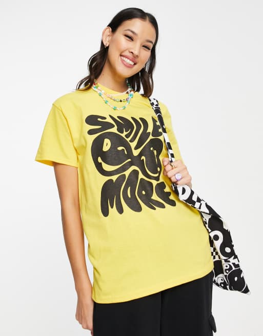 Daisy Street – Żółty T-shirt o luźnym kroju z napisem Smile More