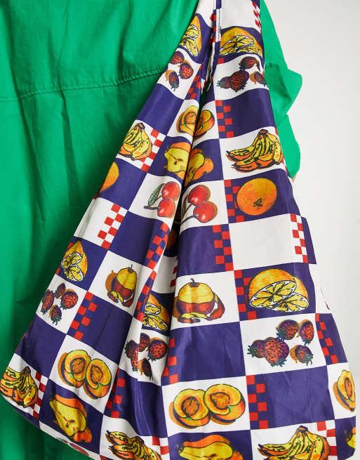 Damson Madder – Fruktmönstrad shoppingväska i polyester, totemodell och vintagestil med packbar design - MULTI, 2 av 4