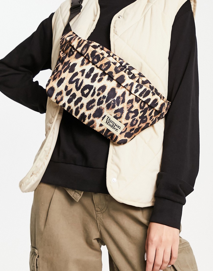 polyester fanny pack in leopard print-Multi