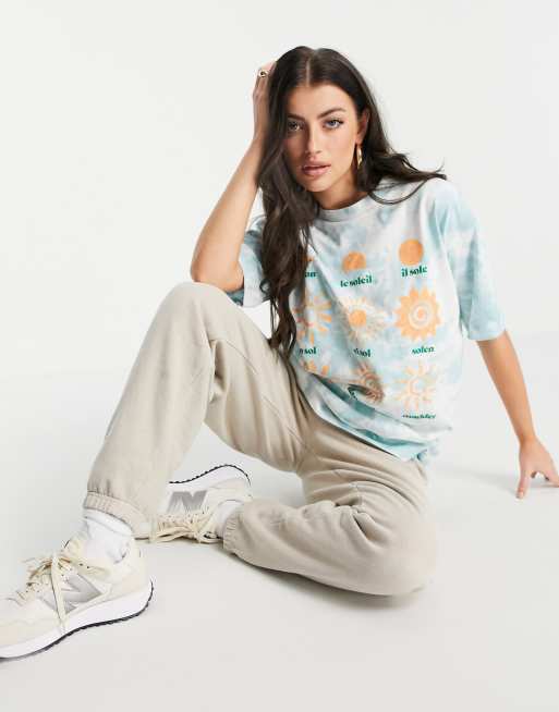 Damson Madder - T-shirt oversize in cotone tie dye con grafica del sole, 4 di 4