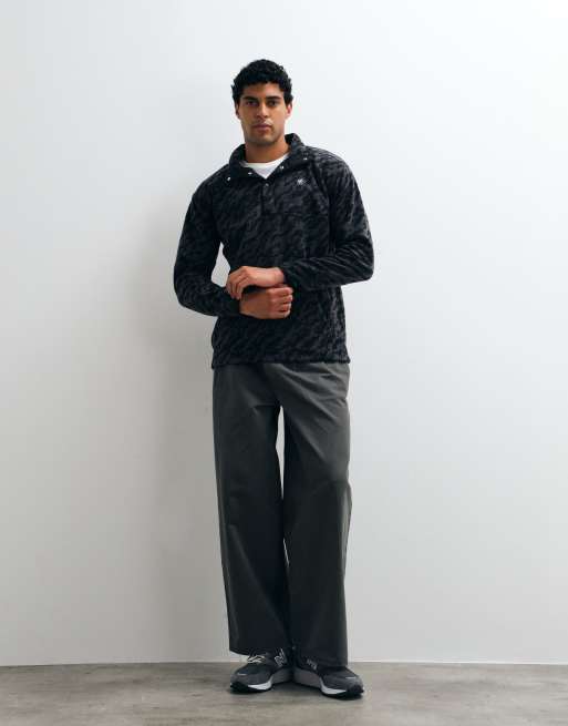 Dare 2b Cosy printed fleece in black marble print, 3 of 5