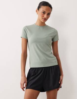 Dare 2b Quick-dry refresh t-shirt in glacier green