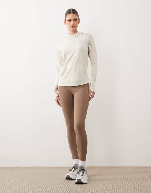 Dare 2b Quick-dry sprint city lightweight hoodie in almond milk, 2 of 4