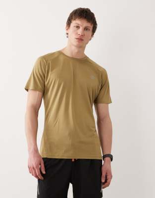 Dare 2b Reflective lightweight accelerate fitness t-shirt in boa-Green