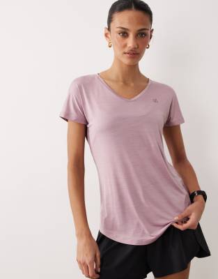 Dare 2b Reflective vigilant lightweight t-shirt in mauve shadow-Pink