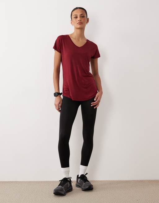 Dare 2b Reflective vigilant lightweight t-shirt in tibetan red, 3 of 4