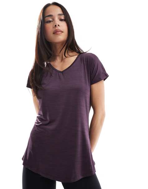 Dare 2b Women's Vigilant Lightweight T-Shirt in Purple