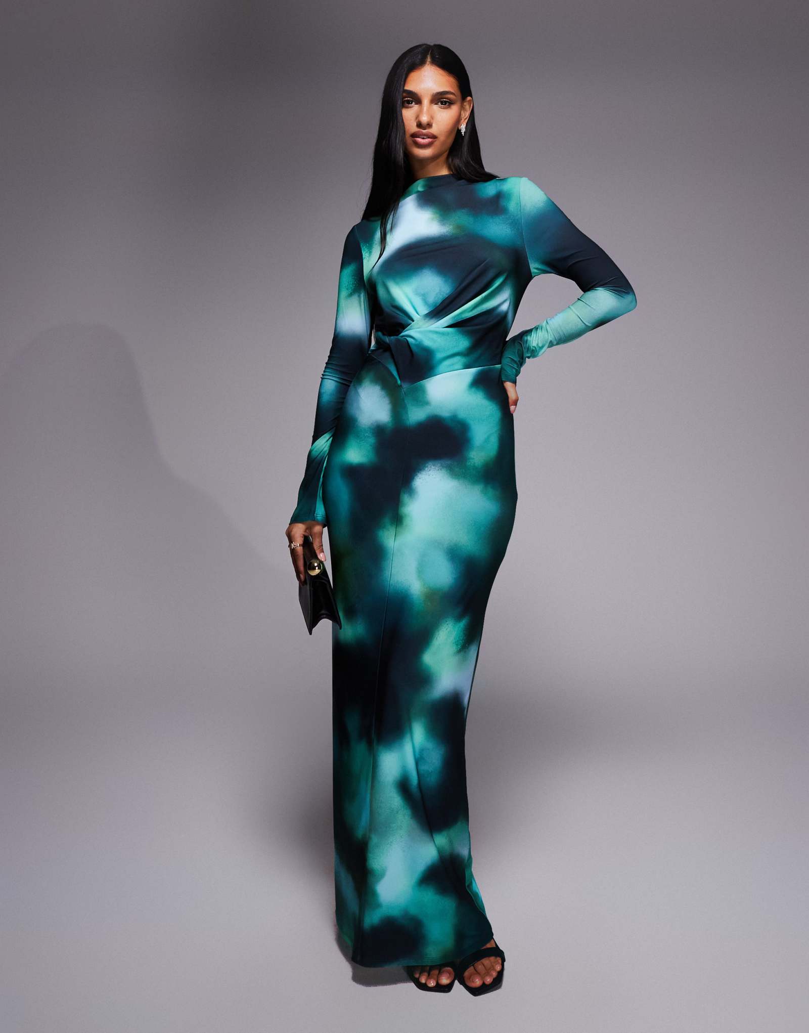 Макси-платье Daska с драпировкой и витыми деталями из бирюзового абстрактного принта