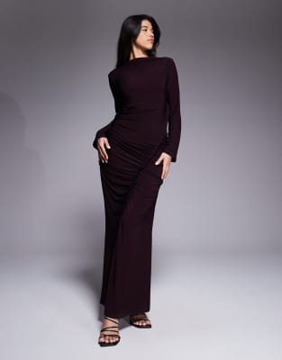 Daska - Figurbetontes Maxikleid in Weinrot mit Rüschennaht und Raffung