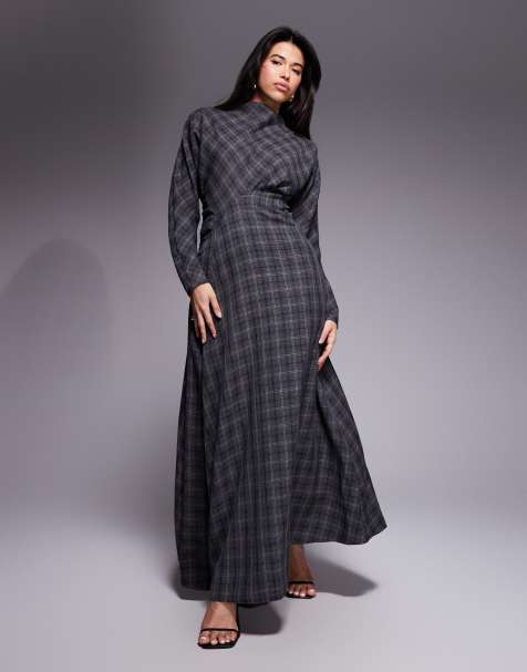 Daska – Hochgeschlossenes Maxikleid mit grauem Schottenkaromuster, Fledermausärmeln und geraffter Taille - view 1