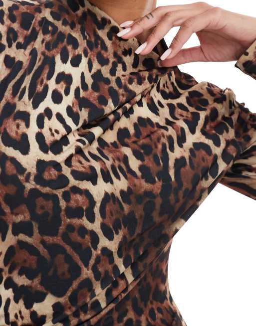 Daska jersey maxi dress with twist detail in animal print, 3 of 4