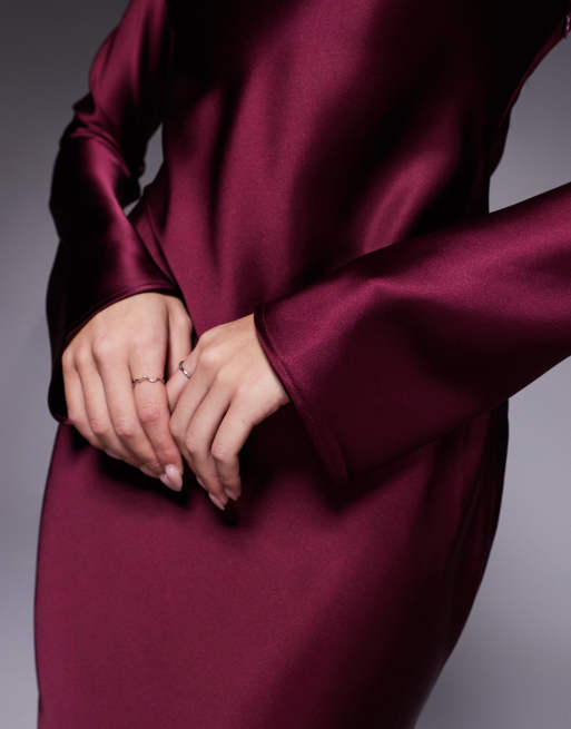 Daska – Langärmliges, asymmetrisches Satin-Maxikleid in Pflaume mit Ziernaht, 2 von 4