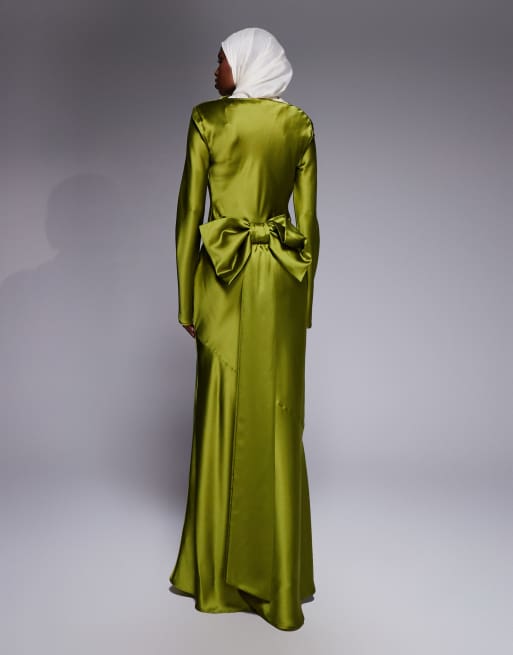 Daska – Maxikleid aus Satin in Olivgrün mit auffälliger Schleife am Rücken, 4 von 4