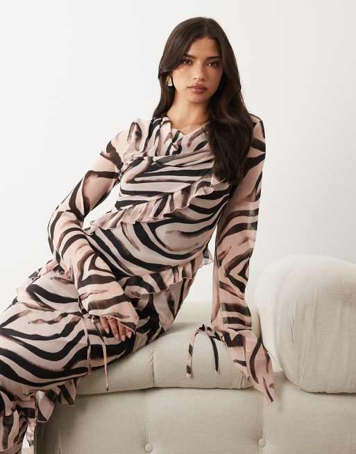 Daska - Robe longue en mousseline à volants et manches longues - Imprimé zébrures, 2 de 4