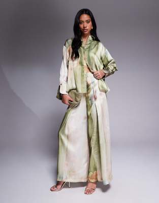 satin pants in floral print - part of a set-Multi